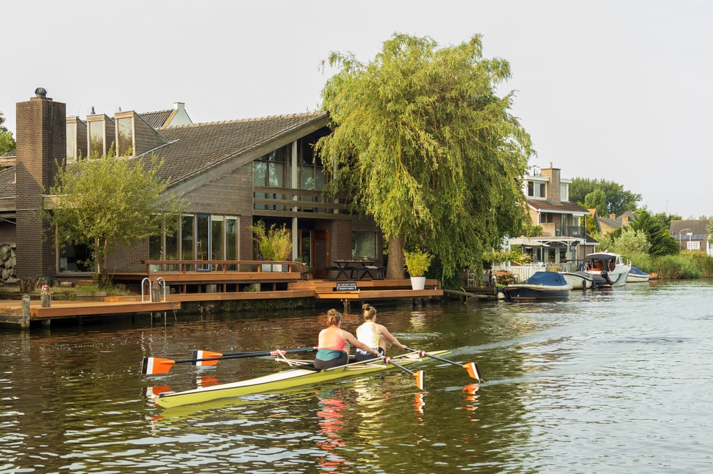 de Amstel tafel zicht vanaf het water